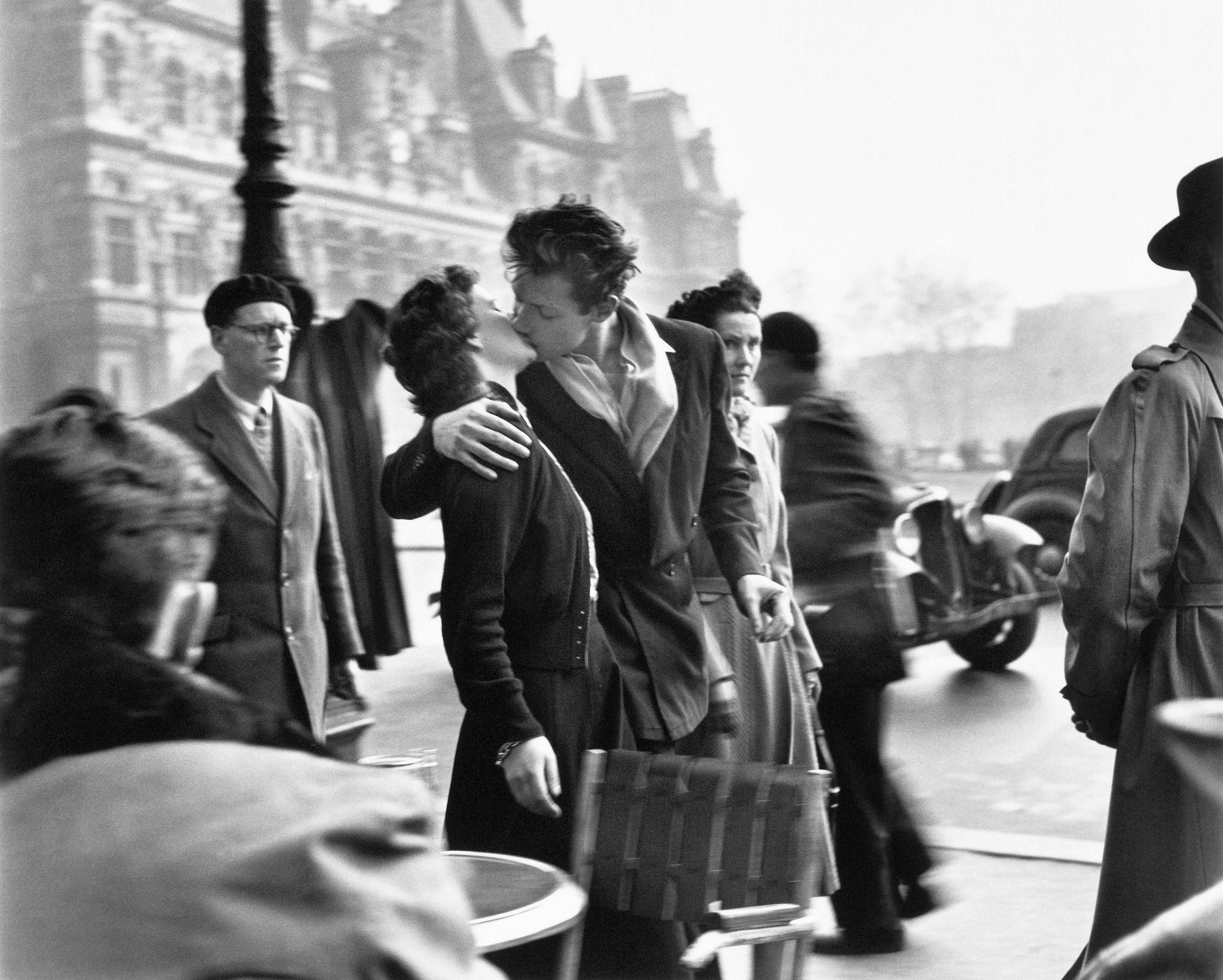 Robert Doisneau: Le Baiser de l’Hôtel de Ville, Paris, 1950. © Atelier Robert Doisneau, 2016