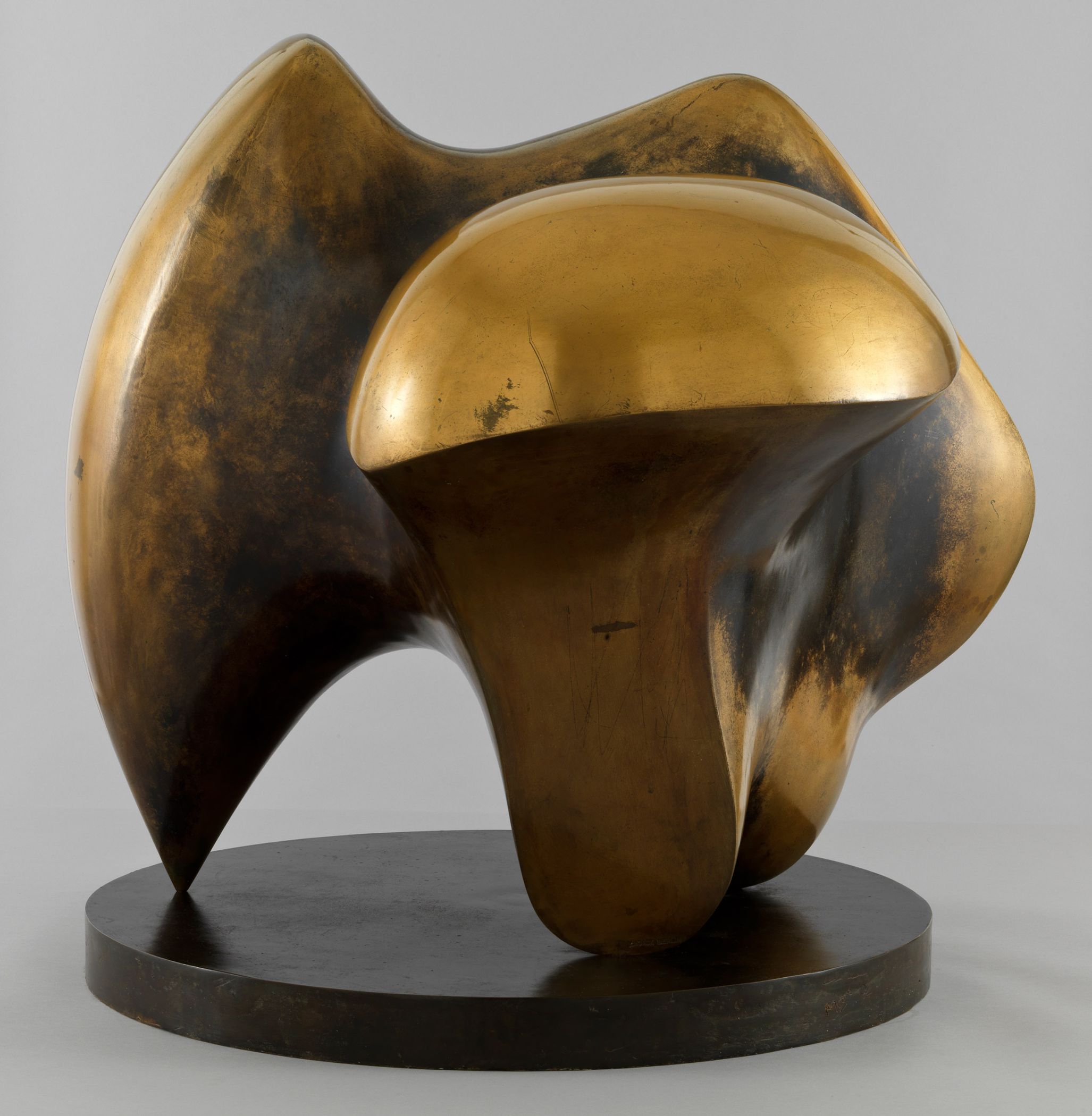 Henry Moore, Working Model for Three Way Piece No. 1: Points, 1964. Tate: Presented by the artist 1978 © Reproduced by permission of The Henry Moore Foundation. Foto: © Tate, London 2016