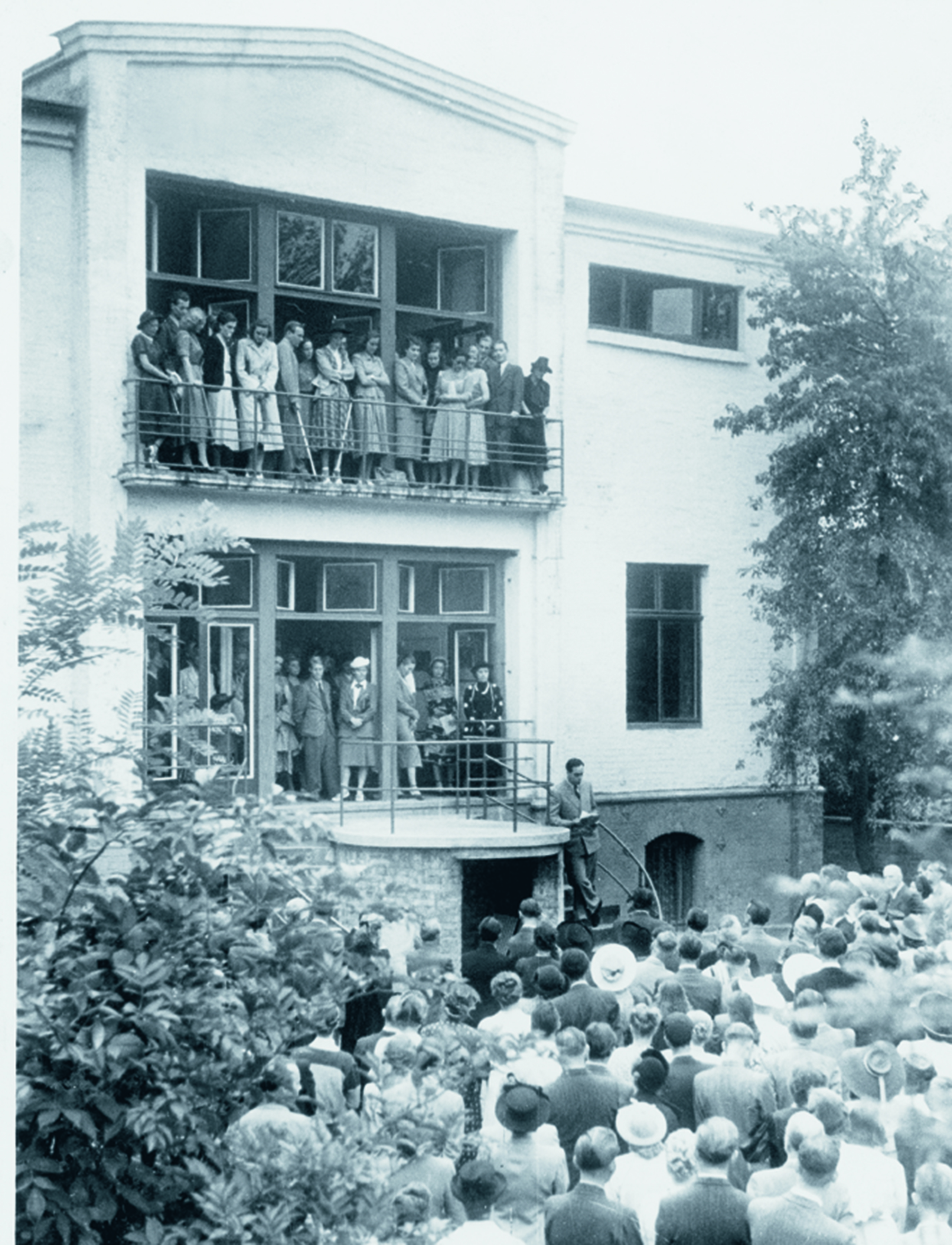 Eröffnung der Ausstellung Französische Malerei. Warmbüchenstraße 1949. Foto: kestnergesellschaft